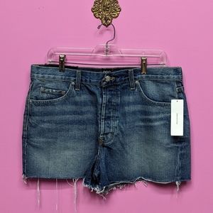Urban Outfitters BDG Boyfriend low-rise cut off shorts. New with tagsSize 30"